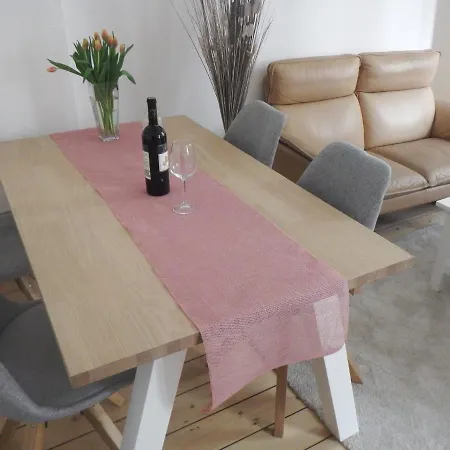 Apartment Jugendstilhaus Riverside City Fuer Urlaub Und Business