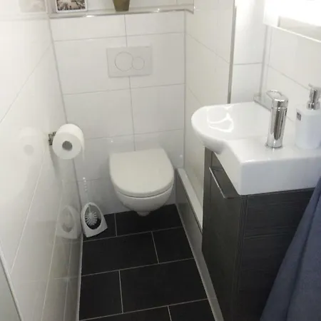 Jugendstilhaus Riverside City Fuer Urlaub Und Business Apartment